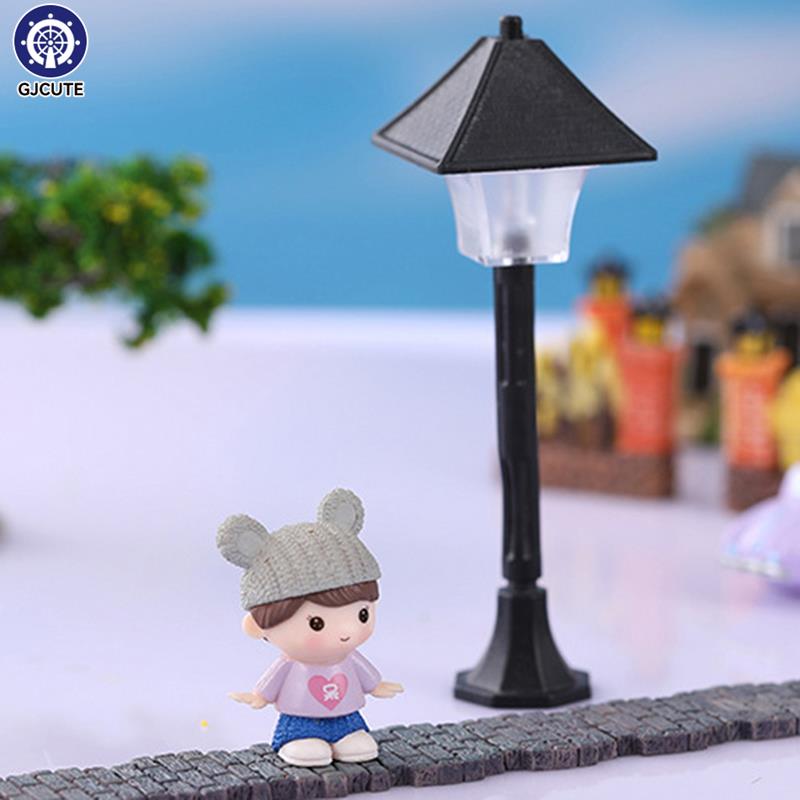 Miniature Christmas Street Lam - огляд і ціна Kids Outdoor Cubby House