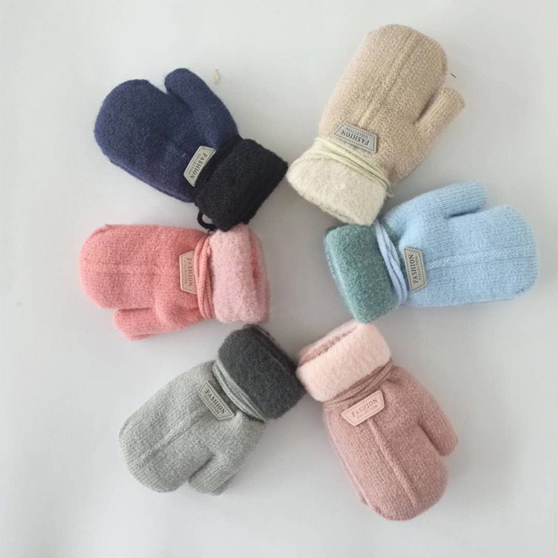 Kids Winter Fleece Lined Mitte - огляд і ціна Kids Outdoor Gloves